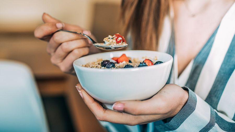 اصول رژیم درمانی و انواع آن: راهنمای جامع برای بهبود سلامت