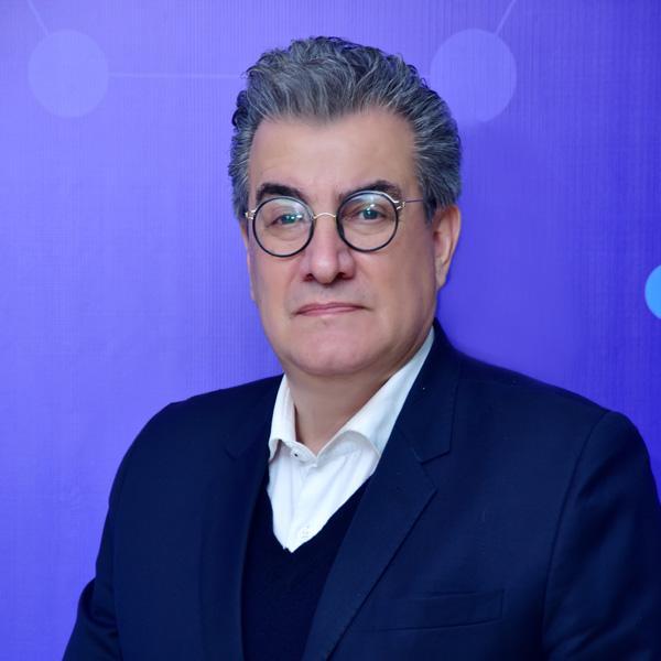 دکتر حمیدرضا ترابی: متخصص مغز و اعصاب برجسته در ایران